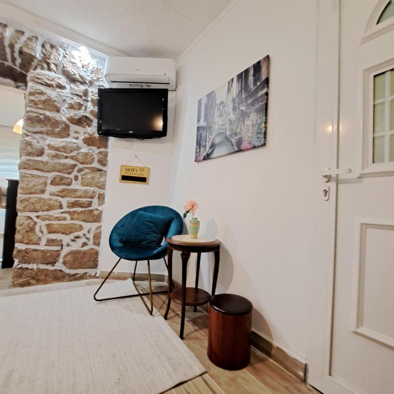 Unique Apartment Centar ポドゴリツァ エクステリア 写真