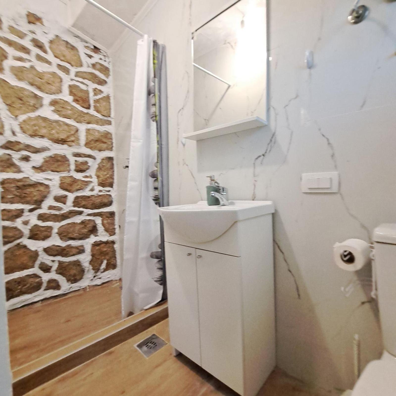 Unique Apartment Centar ポドゴリツァ エクステリア 写真