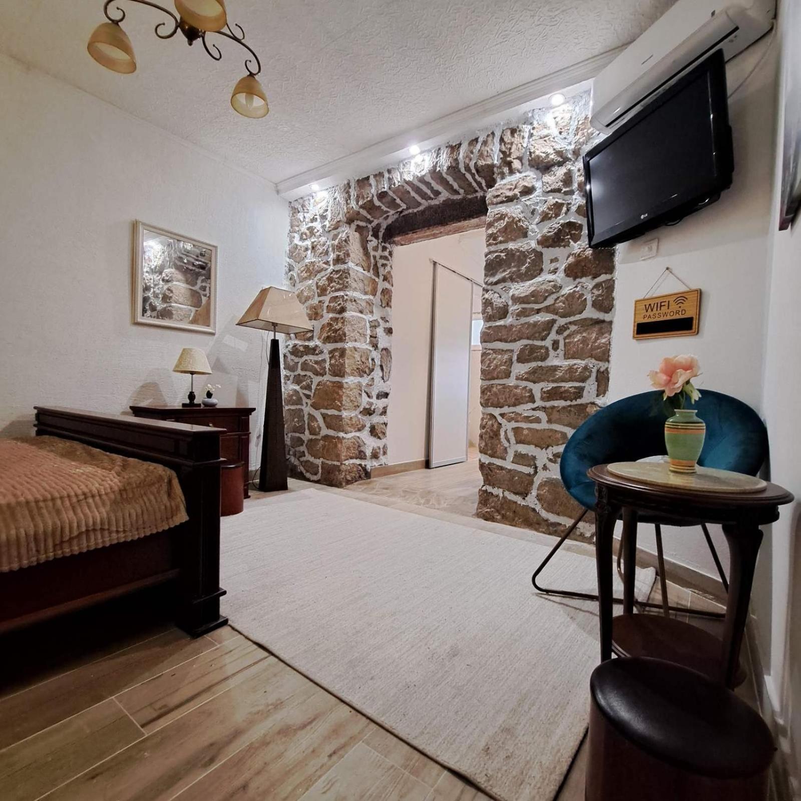 Unique Apartment Centar ポドゴリツァ エクステリア 写真