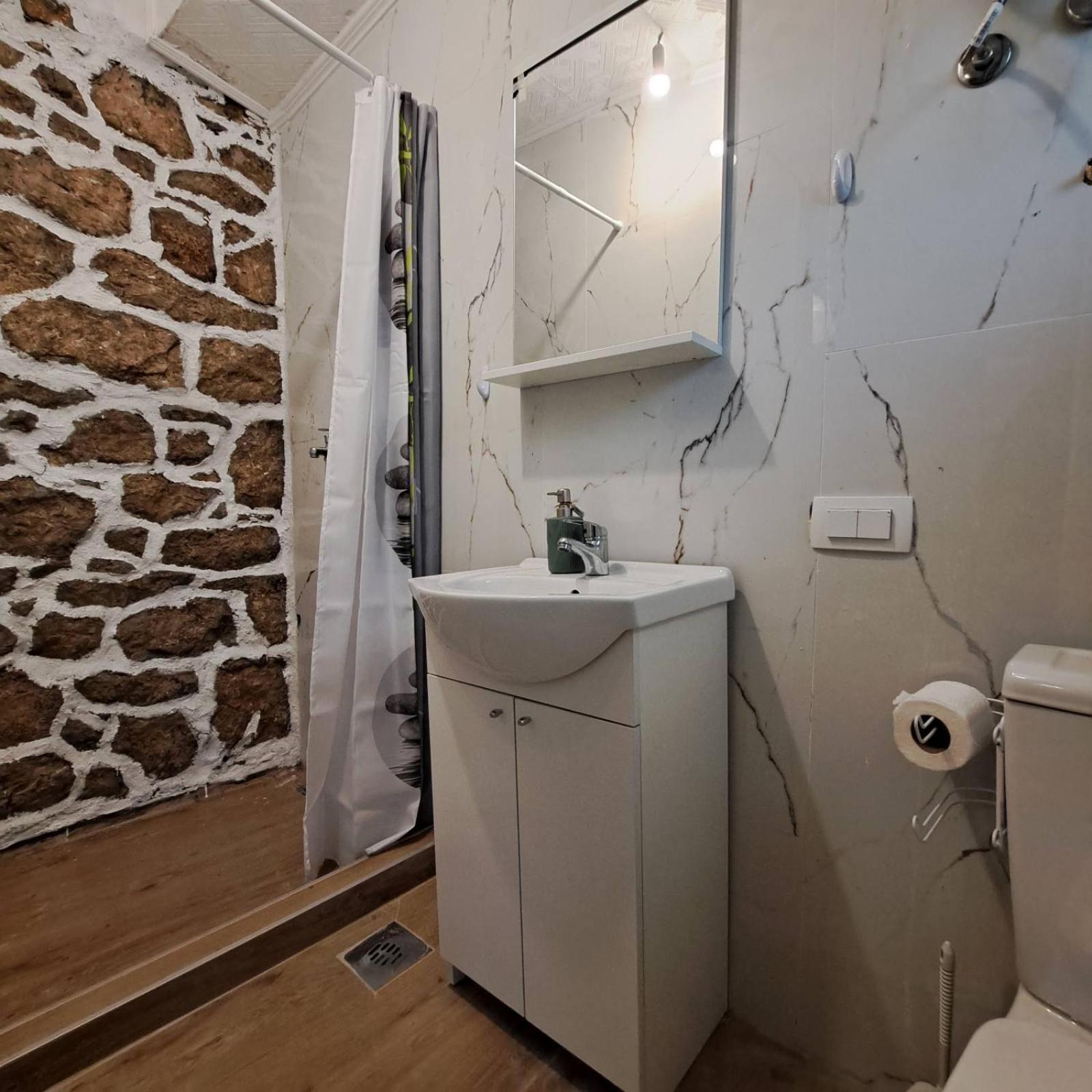 Unique Apartment Centar ポドゴリツァ エクステリア 写真